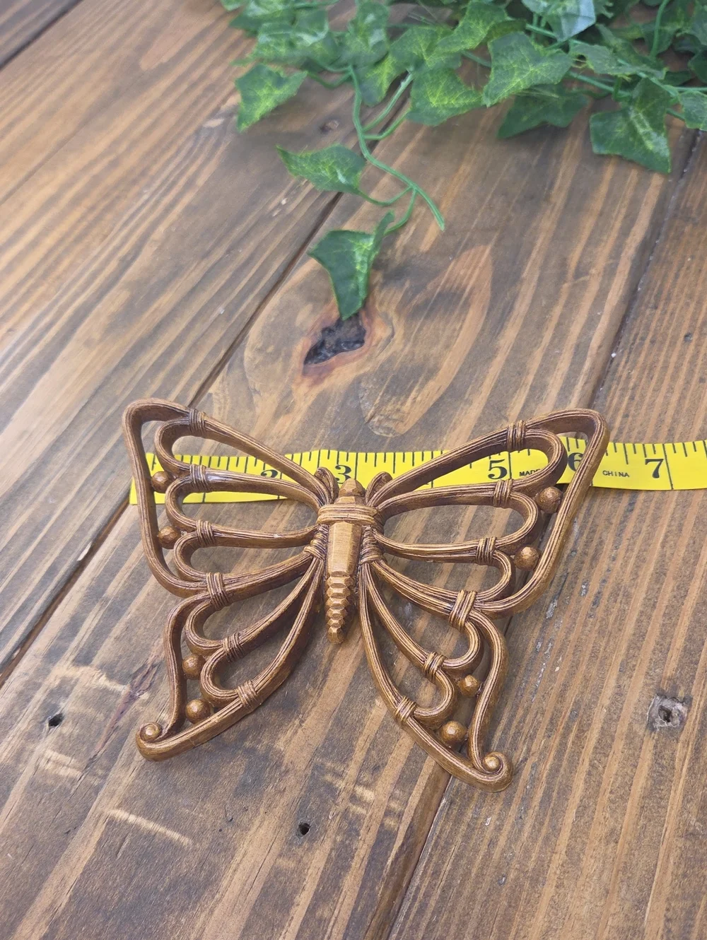Home Interior Design. Vintage. Faux Wood. Butterfly Wall Decor Trio. Like New.